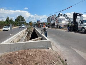 Avanza rehabilitación y ampliación del puente Arroyo Seco (2)