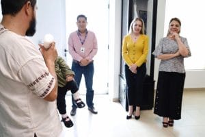 Bebé abandonada es dada en adopción (4)