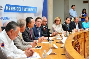 Inician Gobernador y Notarios campaña Meses del Testamento (9)