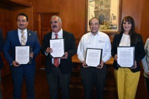 1-Salud y UJED firman convenio para intercambio de servicios