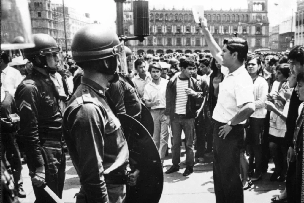 2_Estudiantes_1968_copia_2