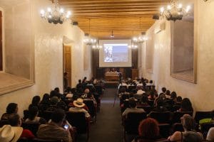 Guadalupe Villa recuerda a Felipe Ángeles en la Feria Universitaria del Libro (4)