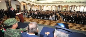 Reconoce Aispuro compromiso de mujeres y hombres para preservar la paz (2)