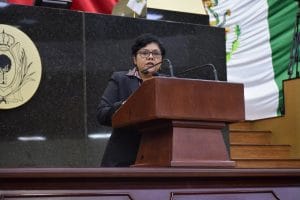 SE PRONUNCIA DIPUTADA -08