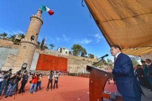 Encabeza Aispuro conmemoración del Día de la Bandera (4)