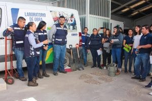 FOTO 4 Estudiantes de la Unipoli visitan el Laboratorio de Obra de la SECOED