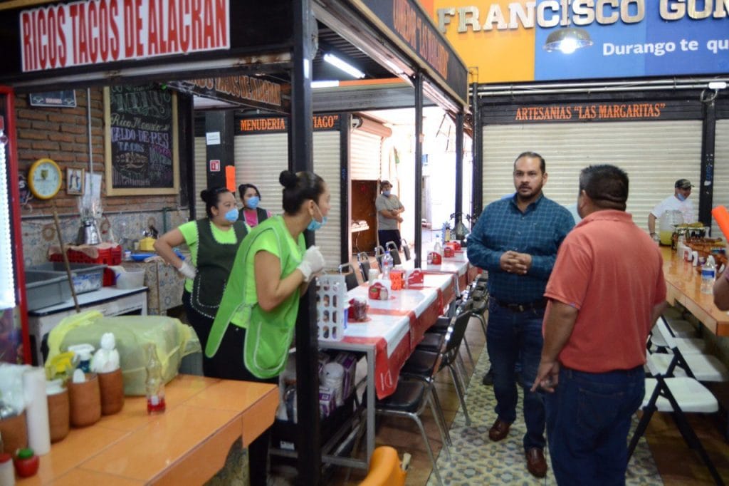Locatarios del Mercado Gómez Palacio acatan medidas ante COVID19