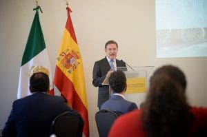 Promueve Gobernador a Durango con empresas españolas (2)