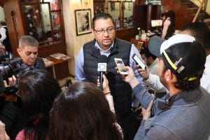 Recomiendan a paisanos no viajar en vacaciones