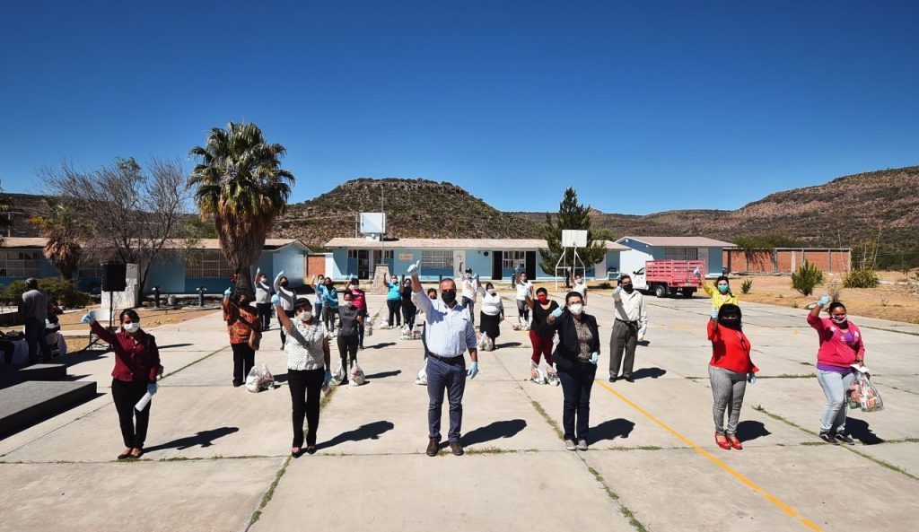 COMUNICADO MUNICIPIO CONTINÚA CON ENTREGA DE BECAS EN ZONA RURAL 1