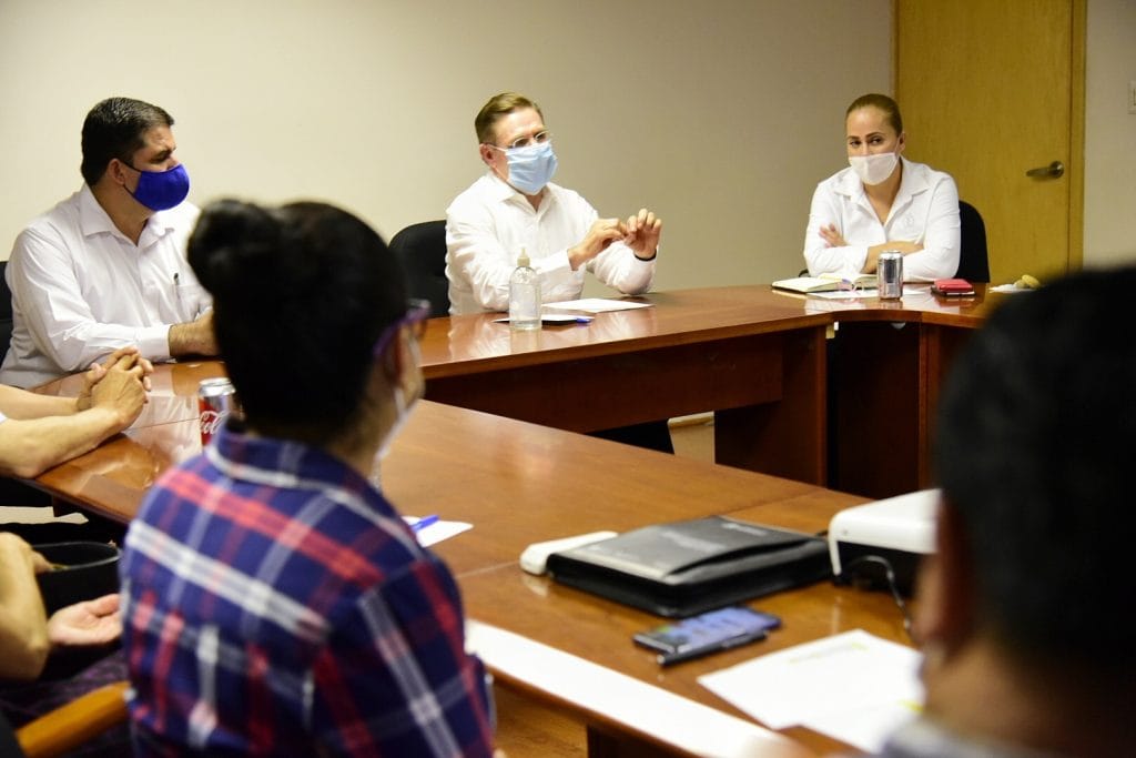 Gobernador y alcaldes laguneros, coordinan nuevas estrategias para contener pandemia (2)