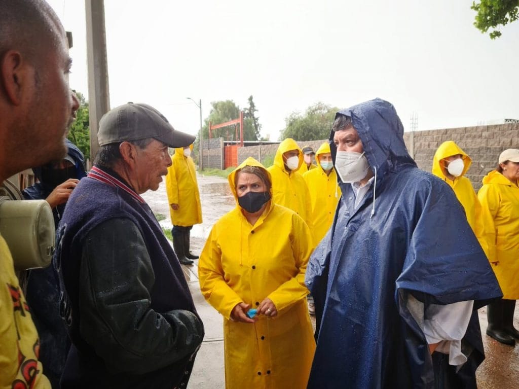 1. Continúa atención a damnificados por lluvias