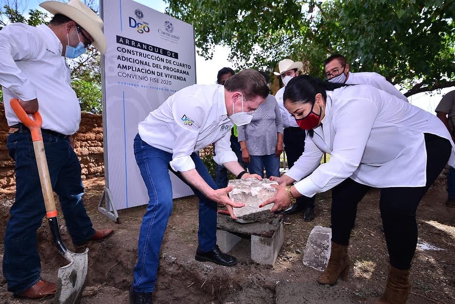 Inicia Gobernador construcción de 45 acciones cuartos adicionales en Cuencamé