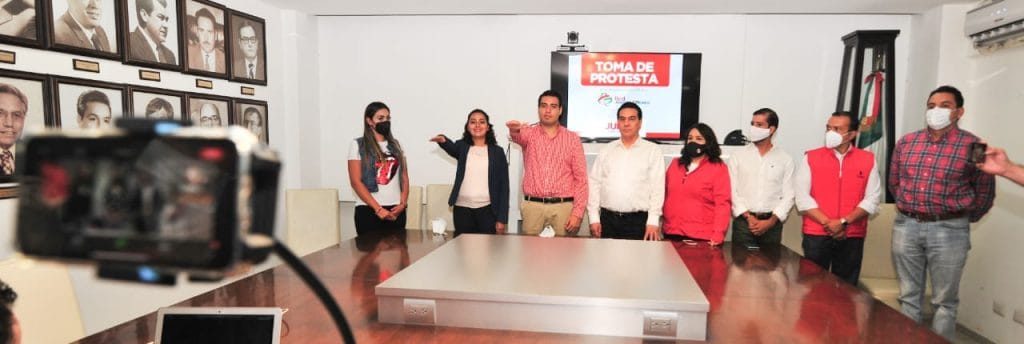 Toma protesta Juan Moreno