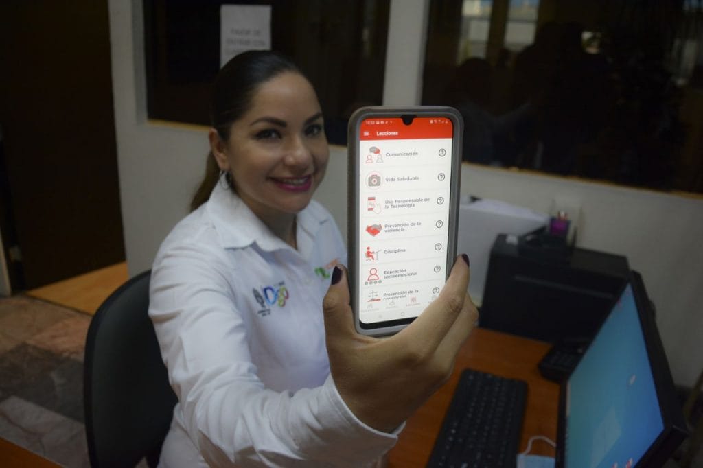 Adquiere CECyTED aplicación que fortalece eduación con apoyo de padres