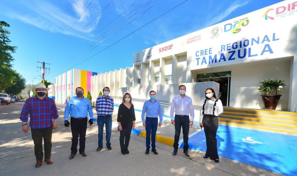 Inauguran Aispuro y Sra. Elvira CREE regional en Tamazula