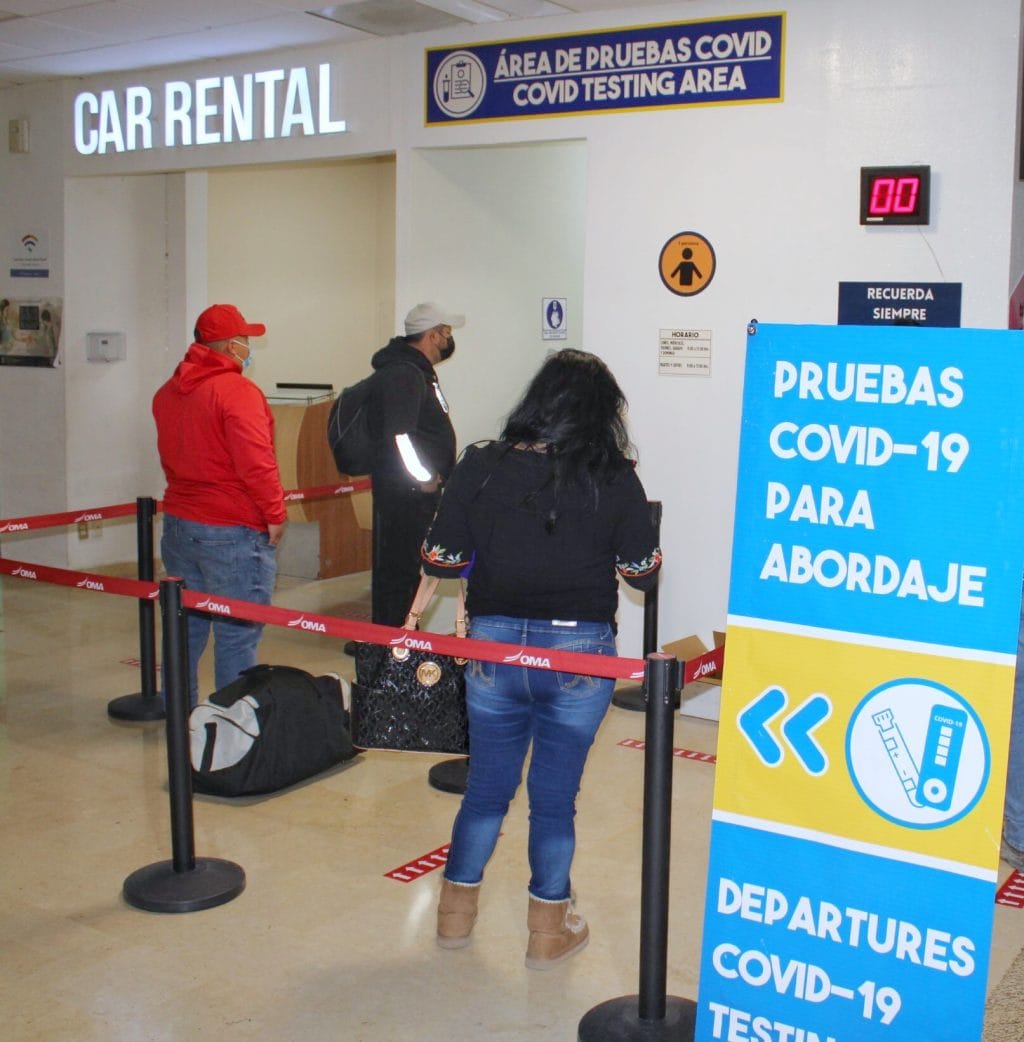 3. Aplican pruebas de COVID-19 en aeropuerto de Durango