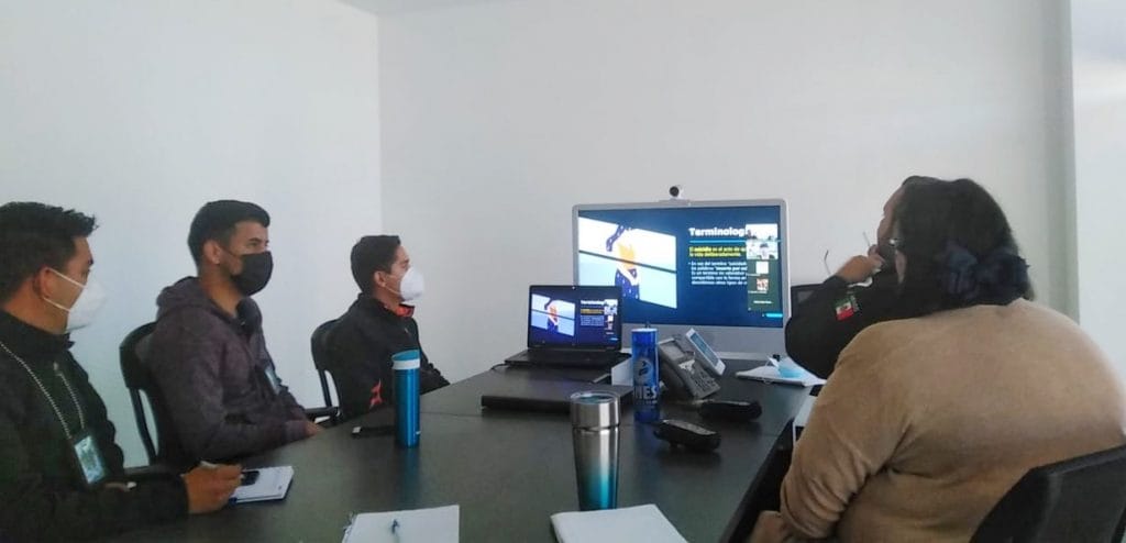 Capacita ISMED a personal de emergencias para prevenir suicidios (2)