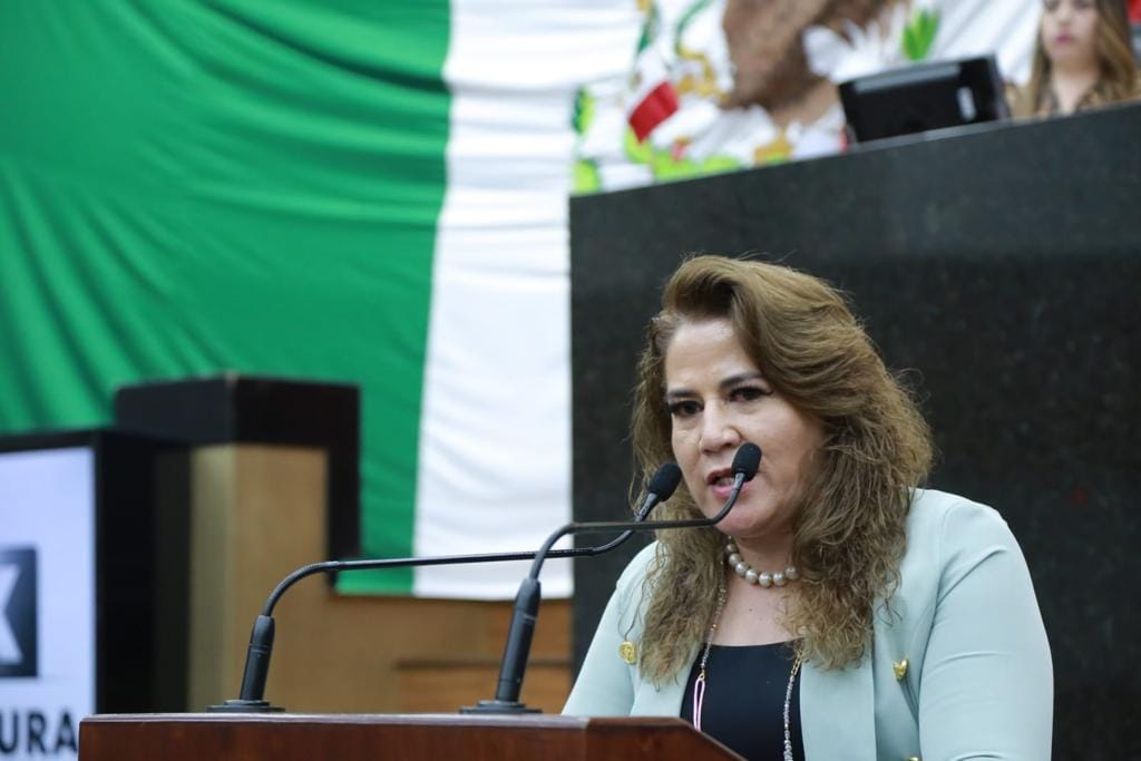 ALEJANDRA-DEL-VALLE-1