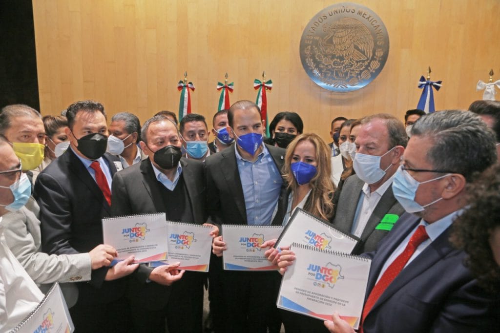 En-la-Camara-de-Diputados-2
