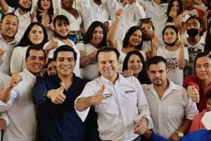 En-intensa-campana-de-Esteban-jovenes-se-suman-a-su-proyecto2