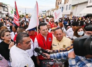 Esteban-sera-un-gran-gobernador-lider-nacional-del-PRD1