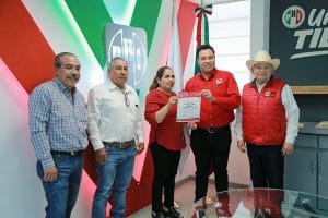 Toman-protesta-nuevos-dirigentes-municipales-2