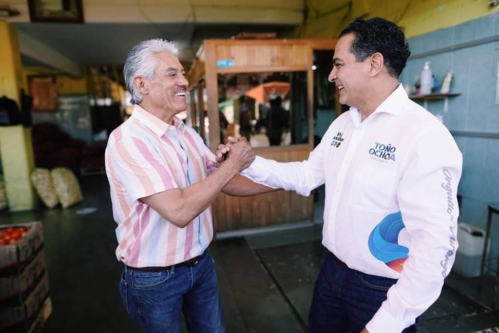 Con-Tono-Ochoa-se-impulsara-el-comercio-local1
