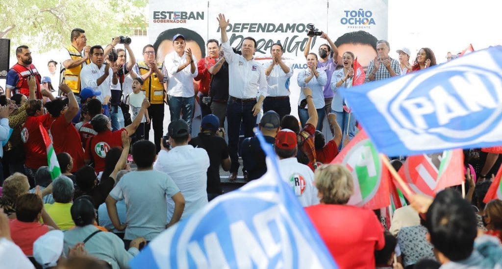 Esteban-anuncia-grandes-proyectos-de-construccion-de-espacios-publicos3