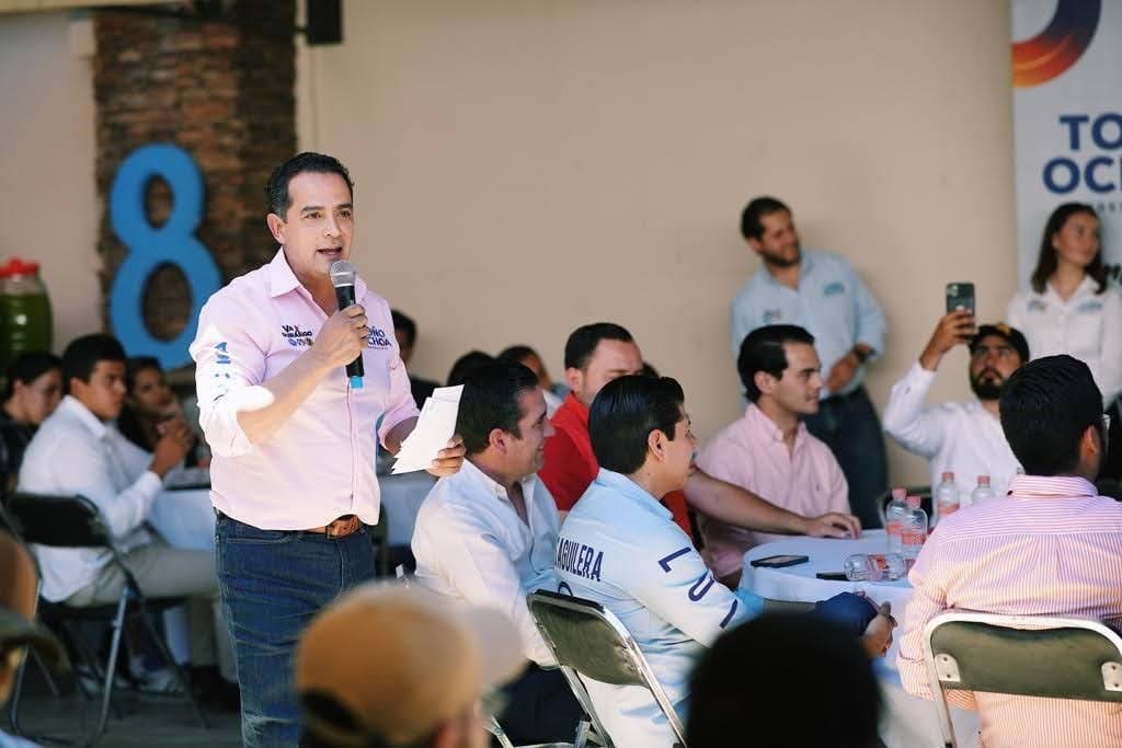 Los-jovenes-estan-con-Tono1