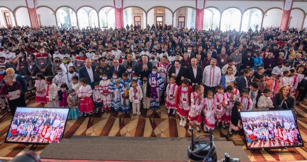 Con-presencia-nacional-inaugura-Esteban-Caravana-de-la-Nueva-Escuela-Mexicana