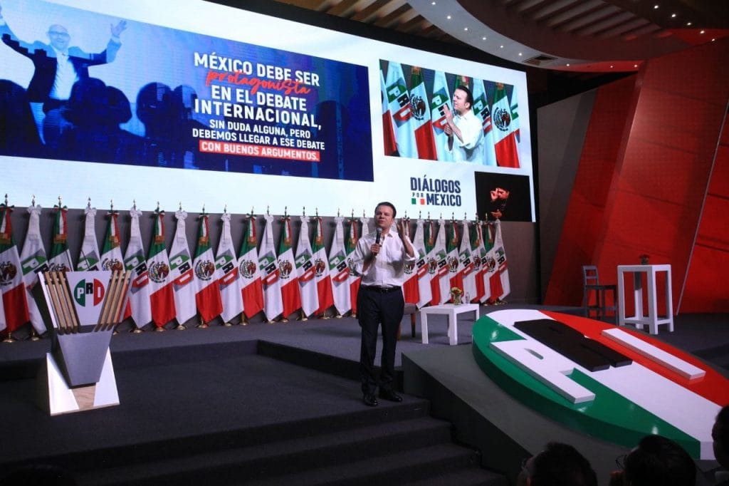 Esteban-Villegas-en-Dialogos-por-Mexico-3