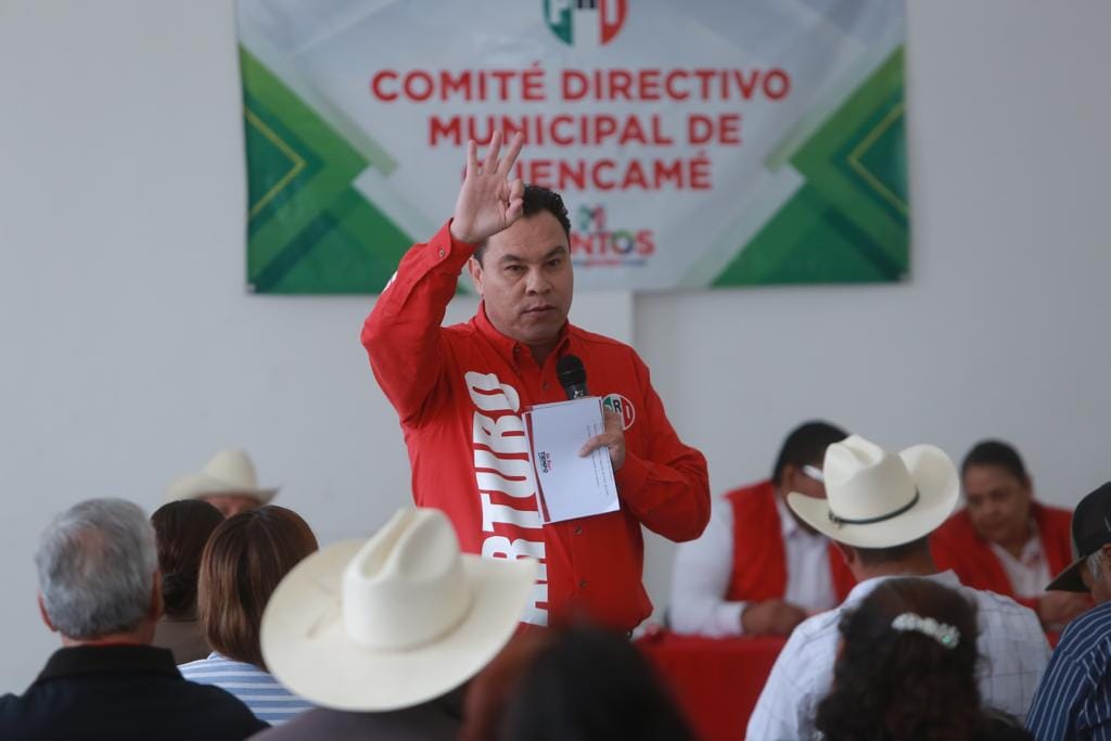 Giras-a-consejos-politicos-2