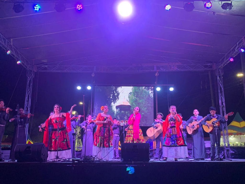 4.-Mexico-la-muerte-y-sus-colores-2