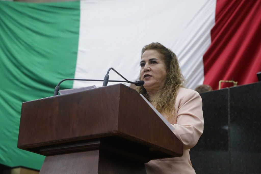 ALEJANDRA-DEL-VALLE-10