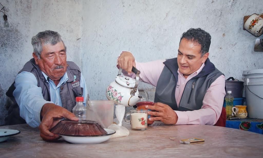 Con-todo-el-corazon-Tono-Ochoa