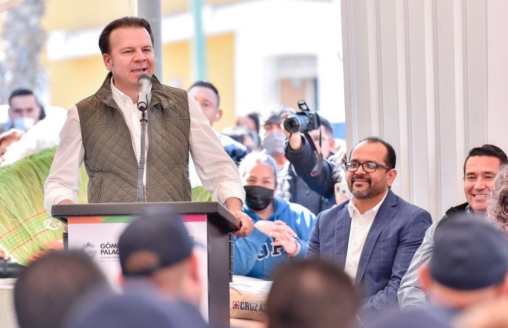 Desde-antes-de-ser-Gobernador-Esteban-ya-gestionaba-recursos-para-Durango-diputado-federal