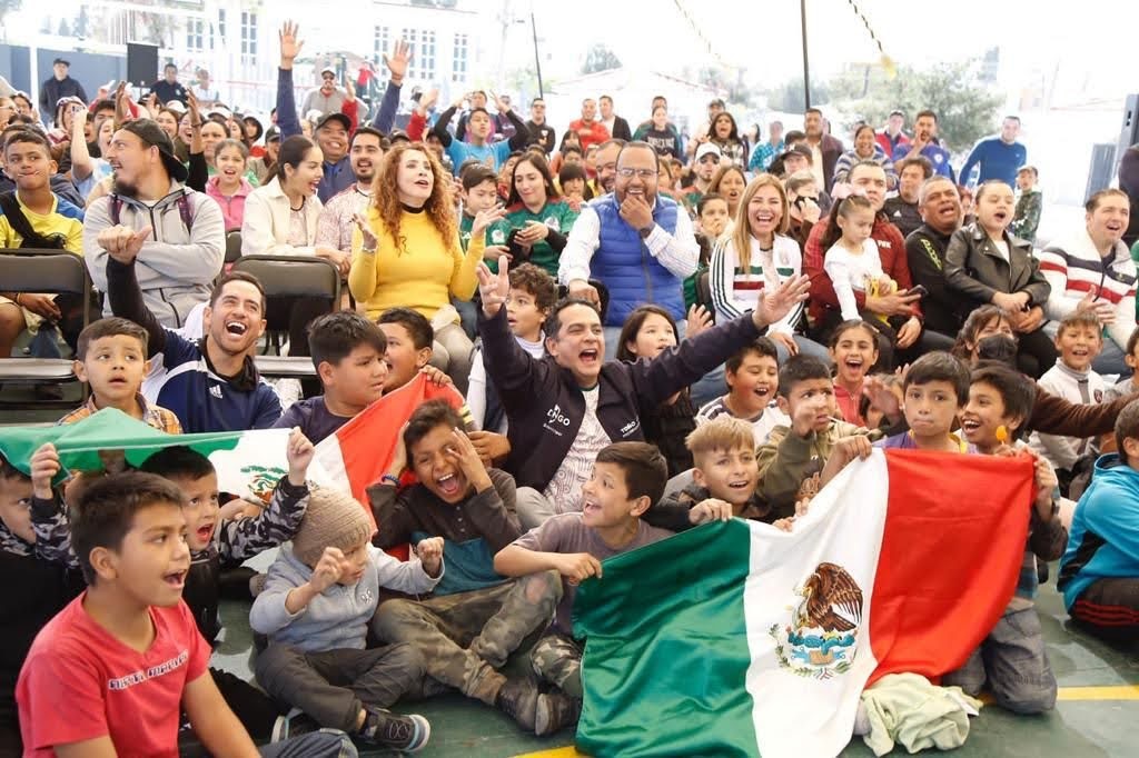 El-Mundial-se-vive-al-maximo-en-Durango-Tono-Ochoa1