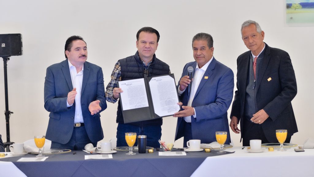 Todo-apoyo-y-respaldo-para-maestros-de-Durango-Esteban-4