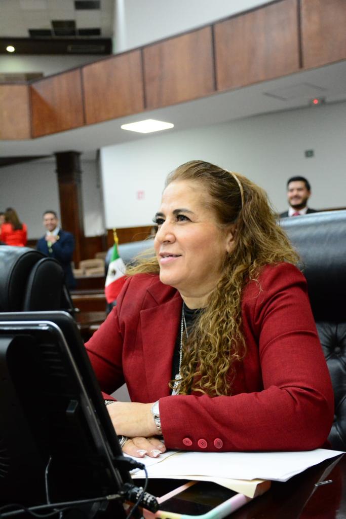 ALEJANDRA DEL VALLE