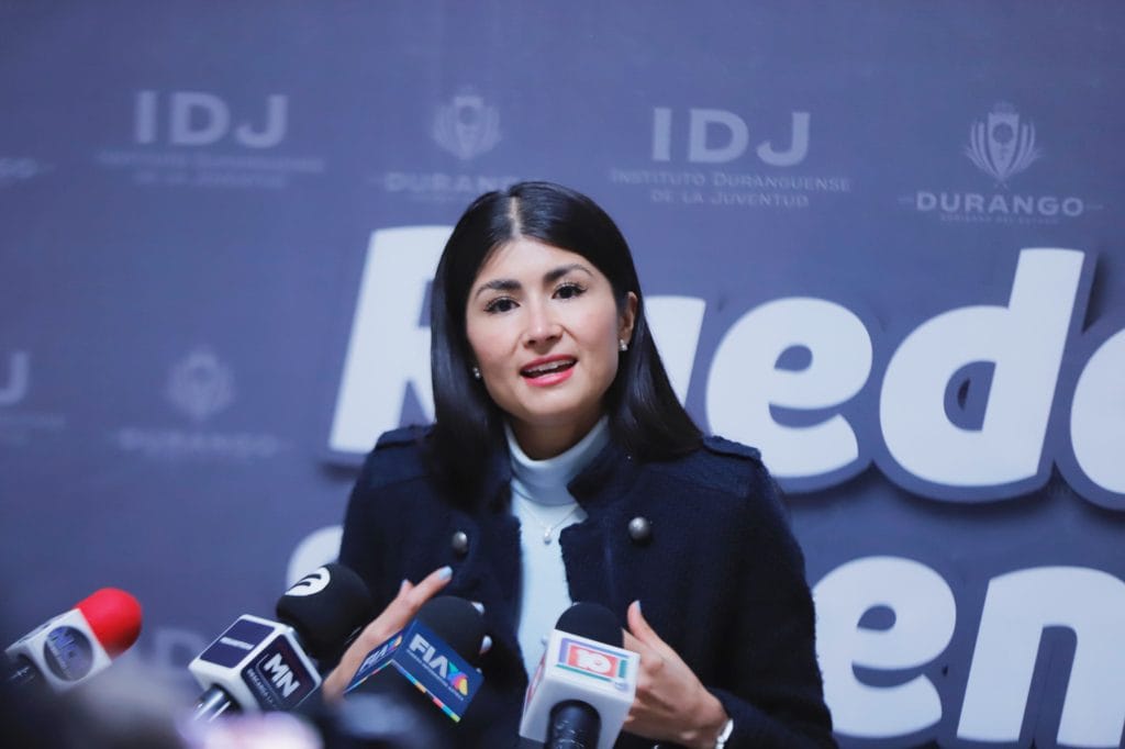 Gobierno de Esteban lanza programas para la formación de jóvenes (2)