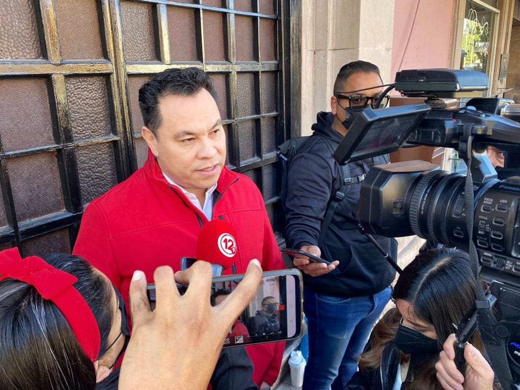 Reconoce PRI vocación gestora de Esteban Villegas (1)