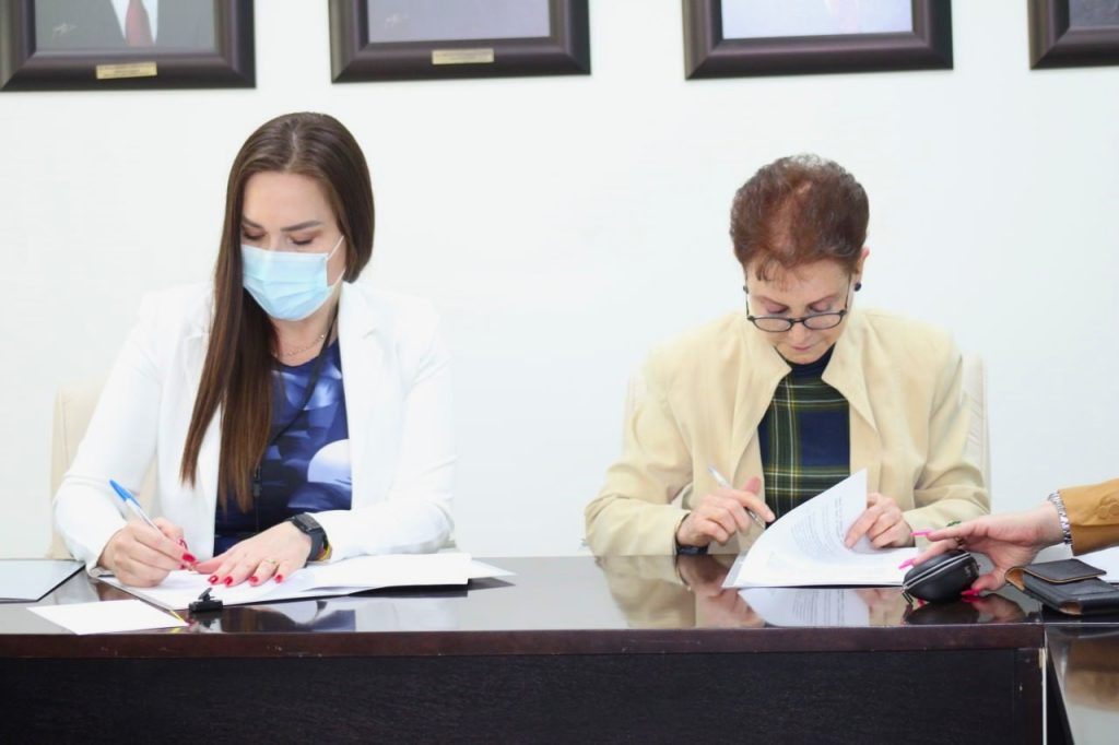 FIRMAN CONVENIO DE COLABORACIÓN COBAED E ISMED (3)