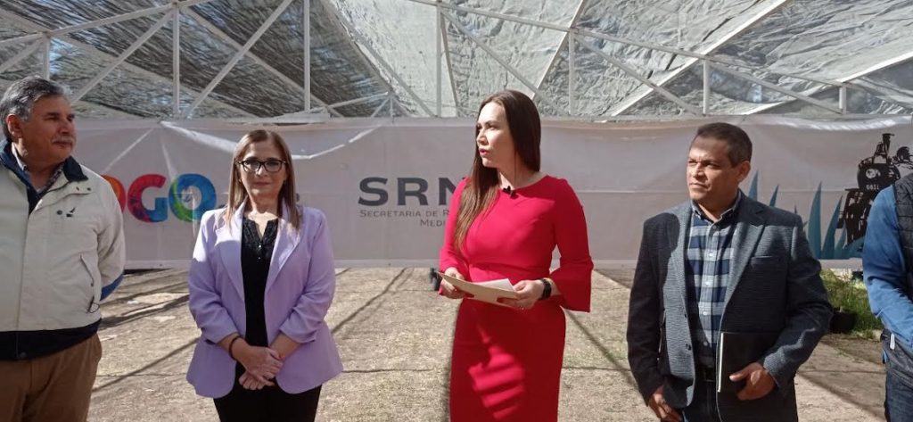 SRNYMA ENTREGA MATERIALES A PLANTELES DEL COBAED (1)