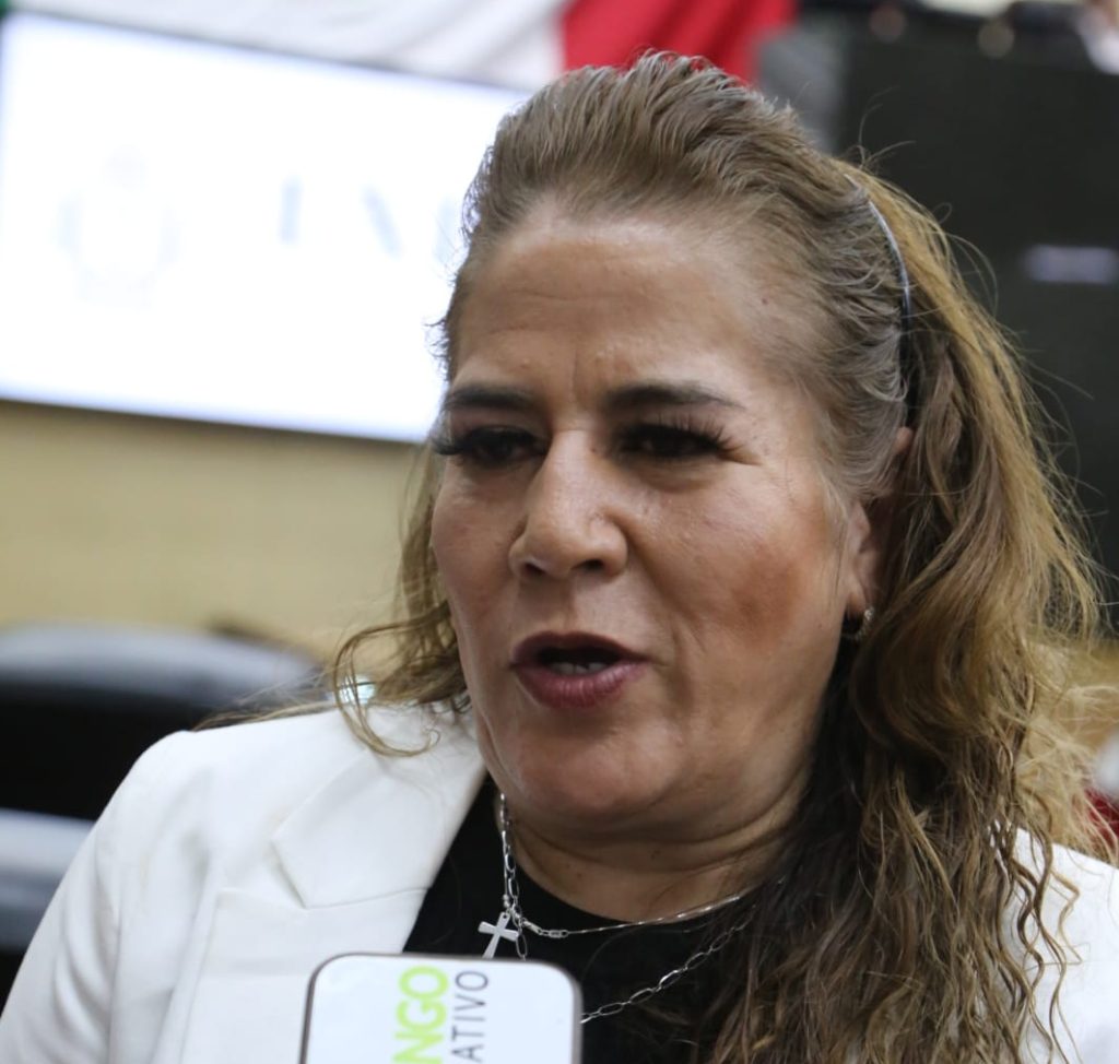 ALEJANDRA DEL V14