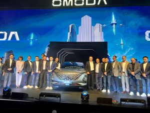 Va Esteban por industrias automotrices para Durango; el objetivo más y mejores empleos para todos (2)