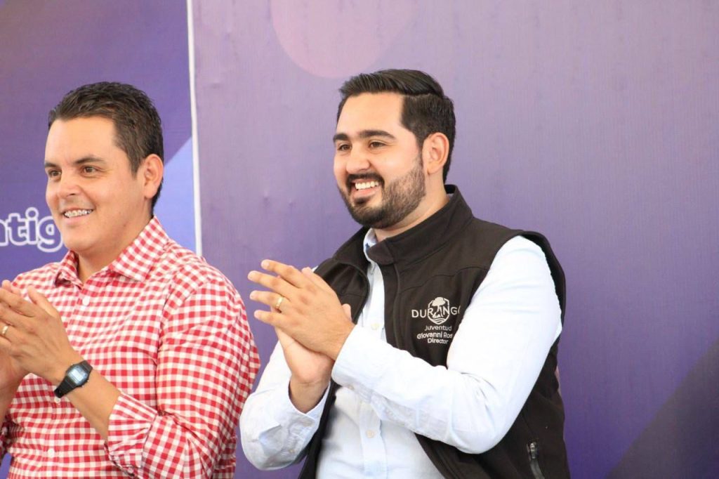 Impulsa Toño Ochoa los sueños de la juventud duranguense