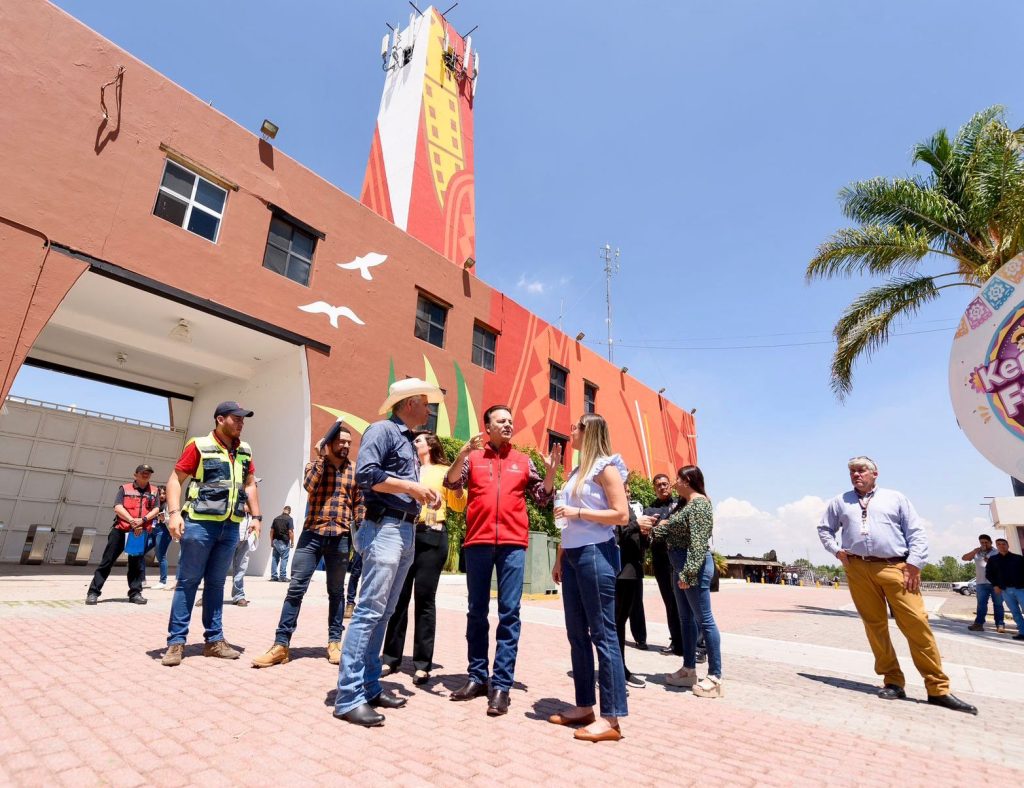 Como nunca antes Gobierno de Esteban le mete mano a las instalaciones de la feria (1)