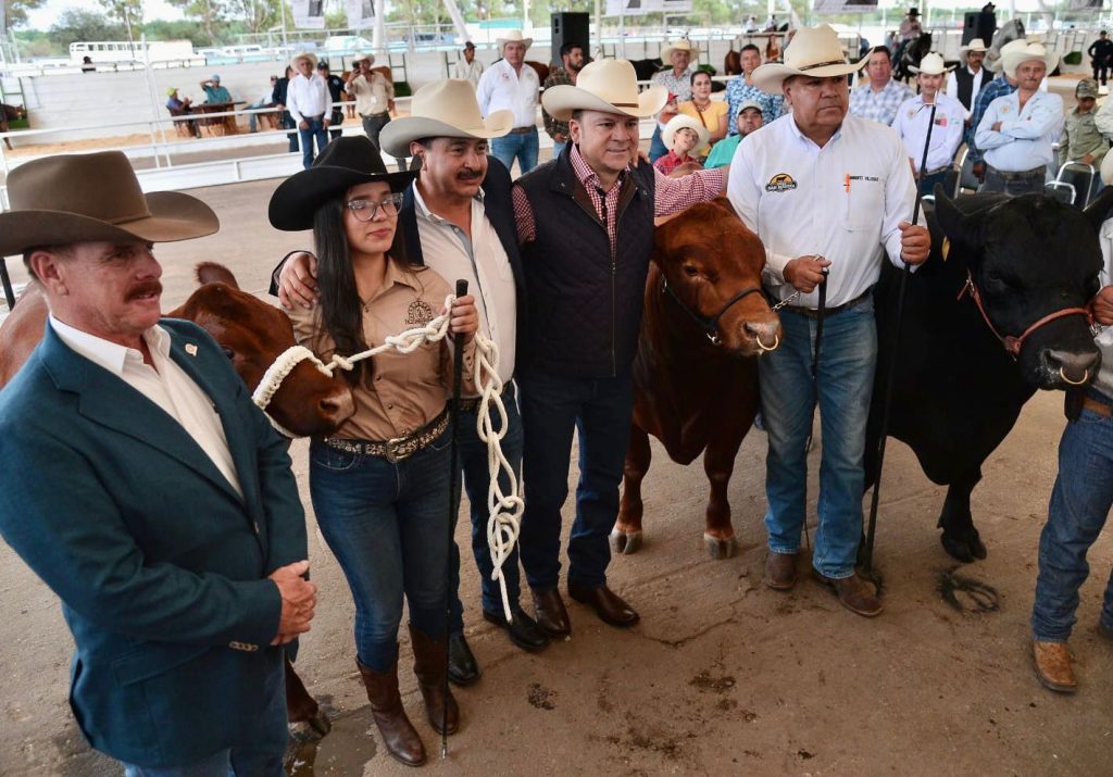 Hay más exportación de ganado en el Gobierno de Esteban, gracias a una mejor sanidad animal UGRD2