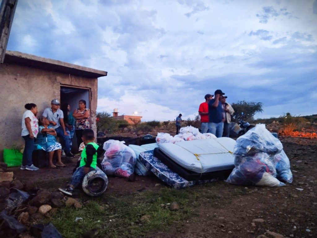 Nunca hay que dejar solo a otro duranguense Toño Ochoa